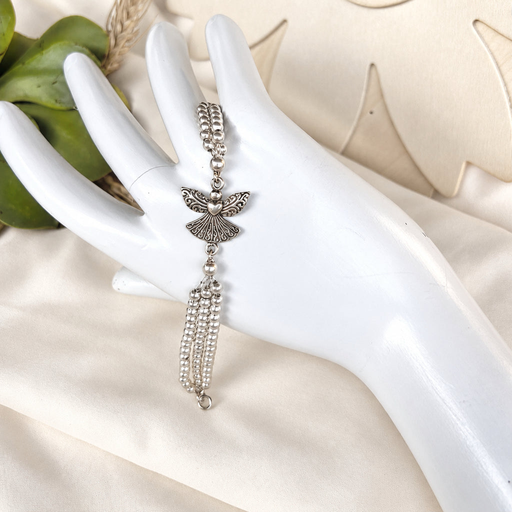 Angel heart bead bracelet